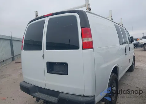 2016 Chevrolet Express 2500 Work Van z USA, uszkodzony, nr VIN 1GCWGAFF0G1277498